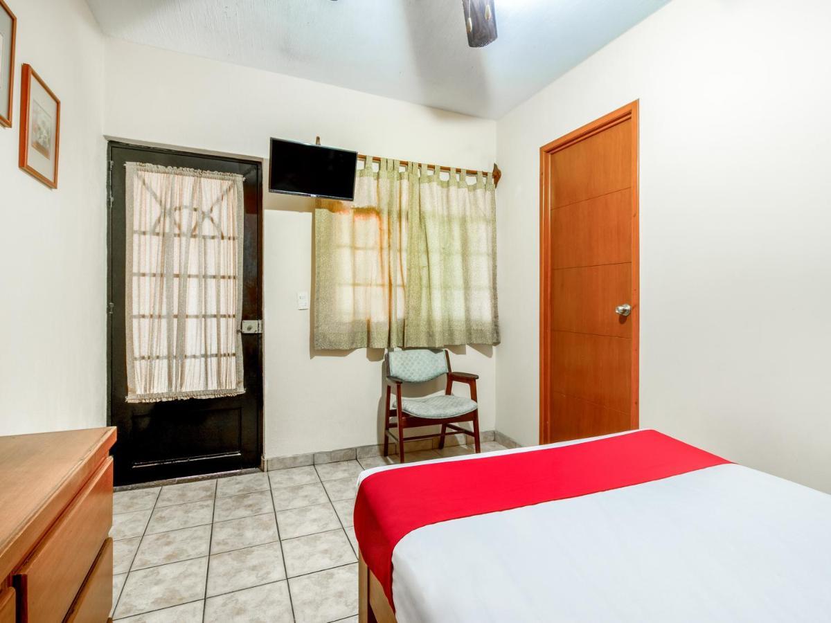 Oyo Hotel Posada Garibaldi กัวดาลาฮารา ภายนอก รูปภาพ