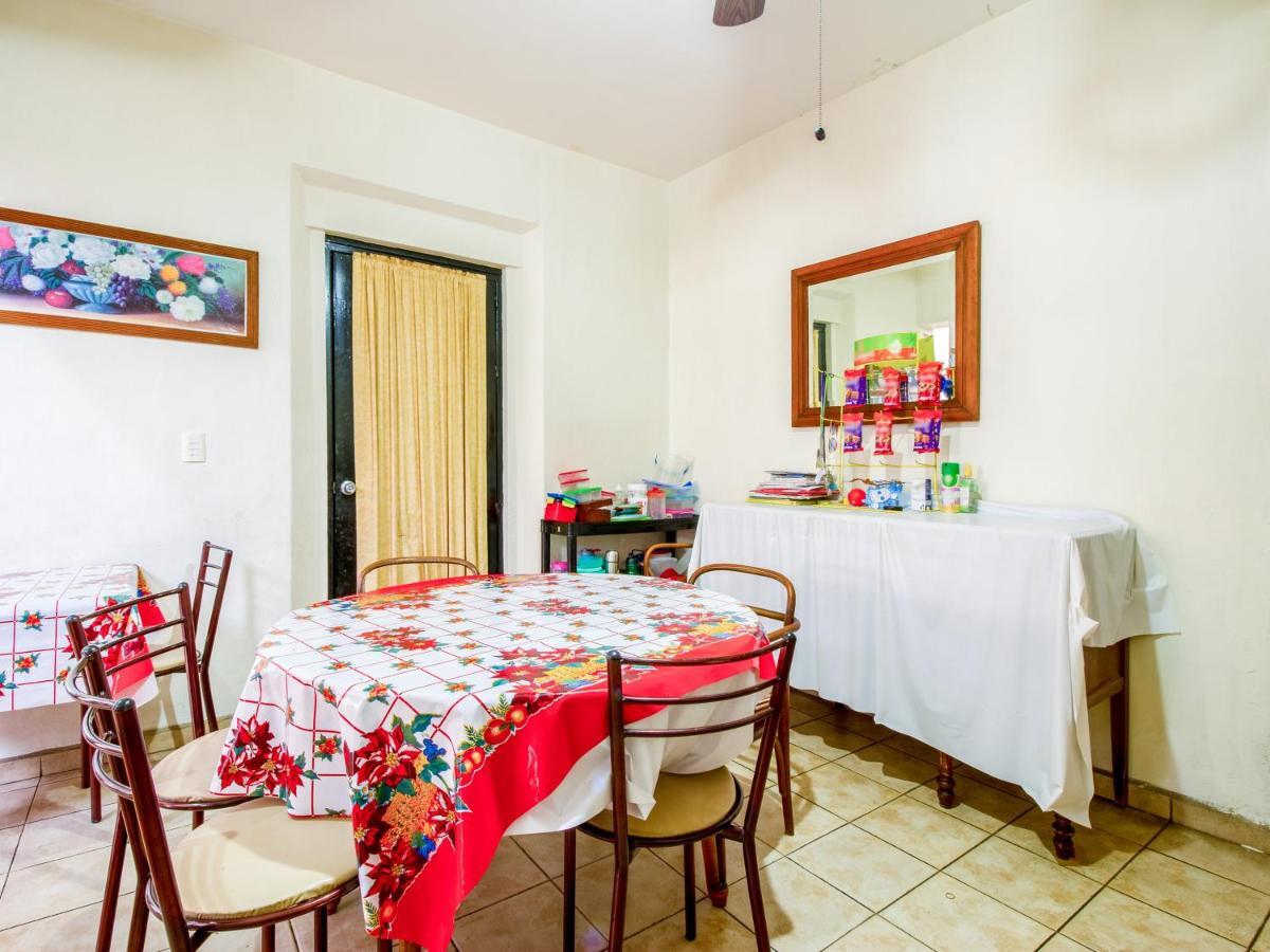 Oyo Hotel Posada Garibaldi กัวดาลาฮารา ภายนอก รูปภาพ