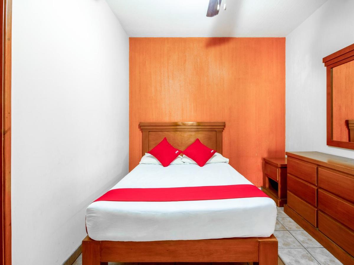 Oyo Hotel Posada Garibaldi กัวดาลาฮารา ภายนอก รูปภาพ