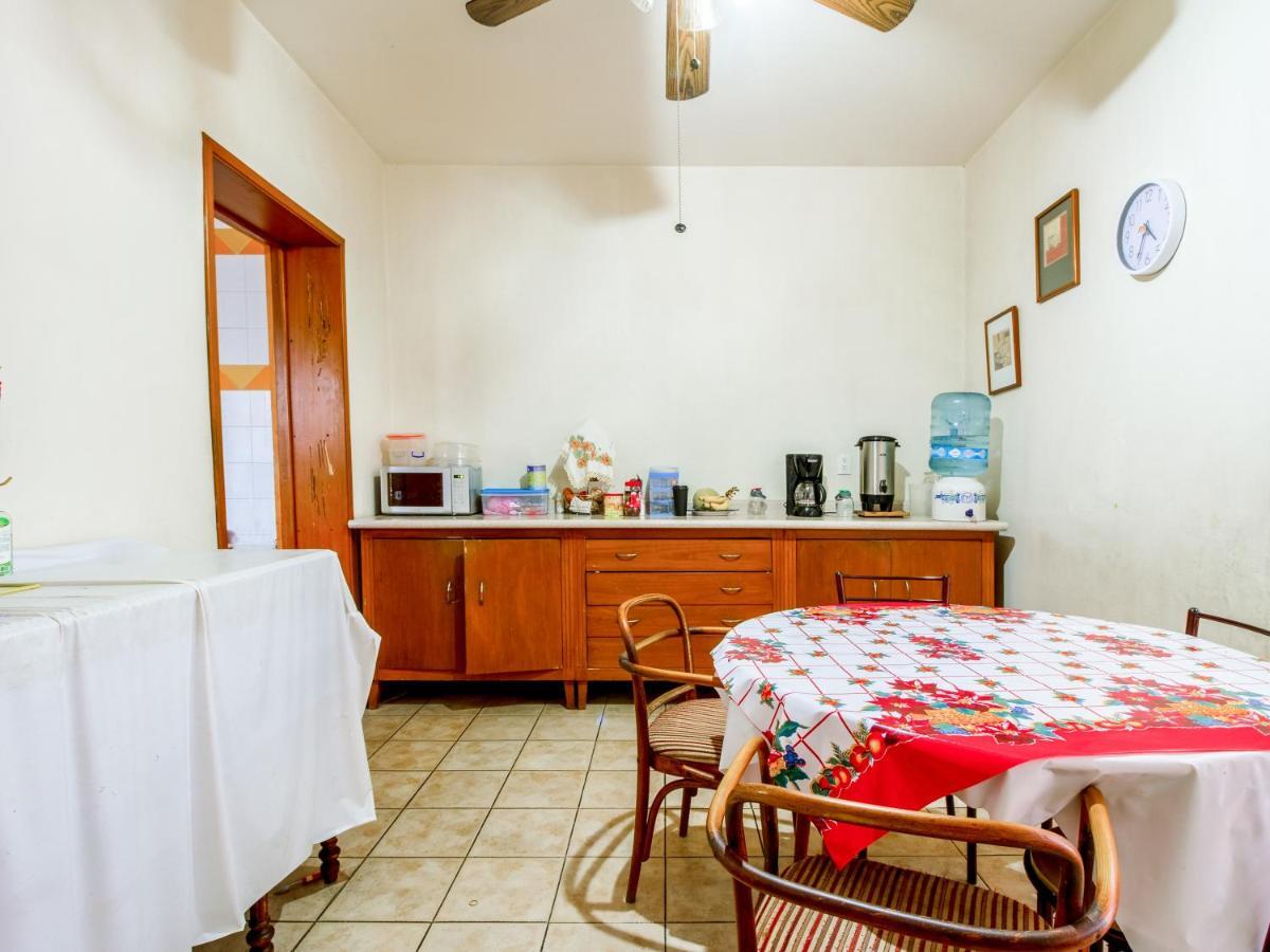 Oyo Hotel Posada Garibaldi กัวดาลาฮารา ภายนอก รูปภาพ