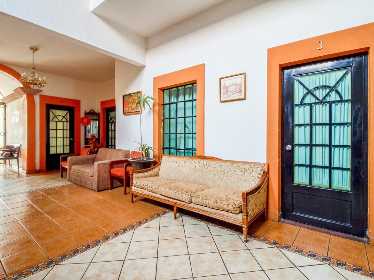 Oyo Hotel Posada Garibaldi กัวดาลาฮารา ภายนอก รูปภาพ