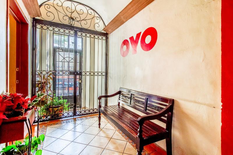 Oyo Hotel Posada Garibaldi กัวดาลาฮารา ภายนอก รูปภาพ