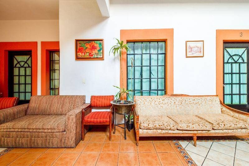 Oyo Hotel Posada Garibaldi กัวดาลาฮารา ภายนอก รูปภาพ