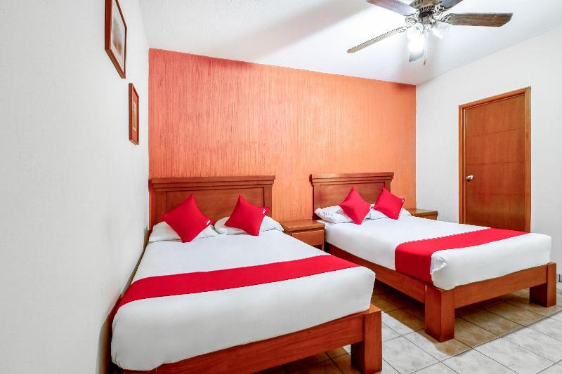 Oyo Hotel Posada Garibaldi กัวดาลาฮารา ภายนอก รูปภาพ