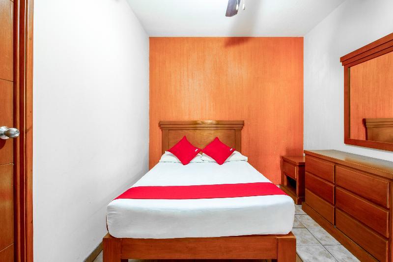 Oyo Hotel Posada Garibaldi กัวดาลาฮารา ภายนอก รูปภาพ