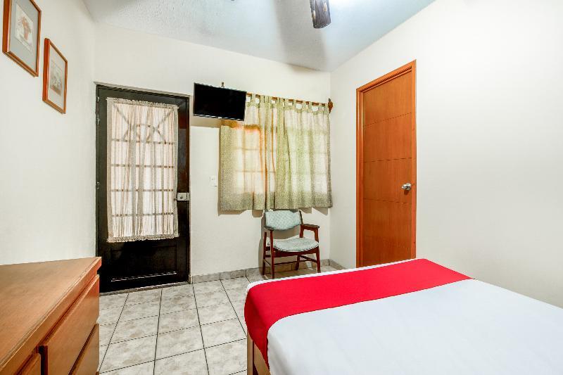 Oyo Hotel Posada Garibaldi กัวดาลาฮารา ภายนอก รูปภาพ