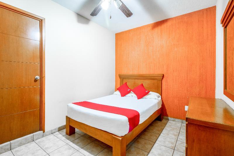 Oyo Hotel Posada Garibaldi กัวดาลาฮารา ภายนอก รูปภาพ