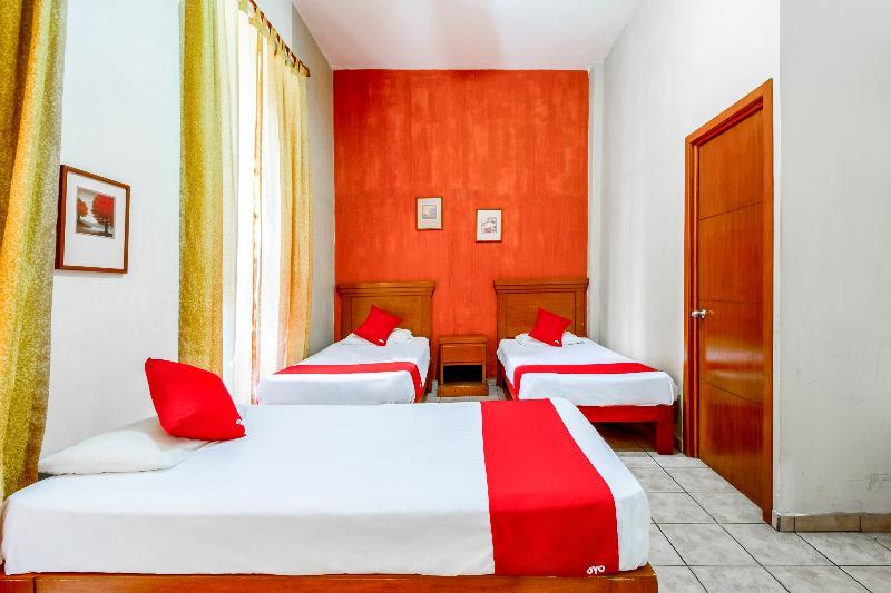 Oyo Hotel Posada Garibaldi กัวดาลาฮารา ภายนอก รูปภาพ