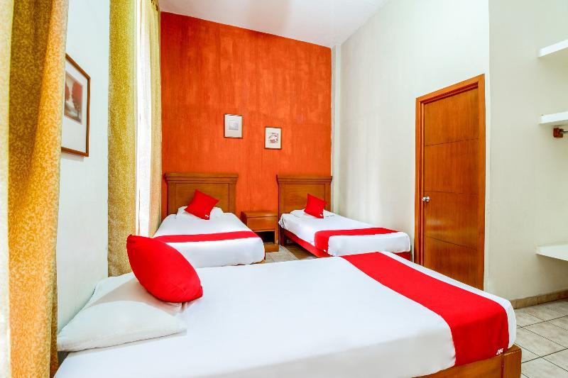 Oyo Hotel Posada Garibaldi กัวดาลาฮารา ภายนอก รูปภาพ