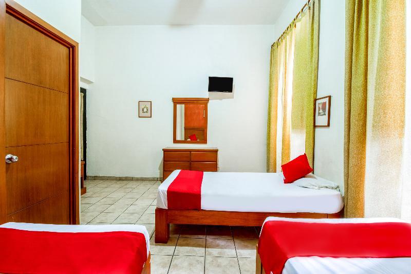 Oyo Hotel Posada Garibaldi กัวดาลาฮารา ภายนอก รูปภาพ